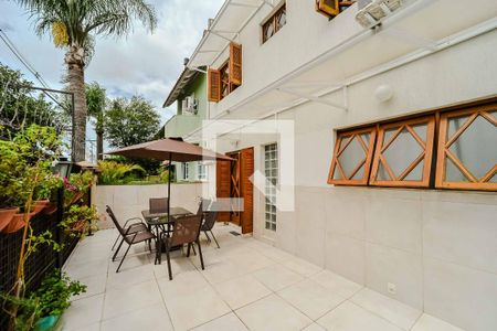Casa de condomínio à venda com 170m², 3 quartos e 1 vagaPátio