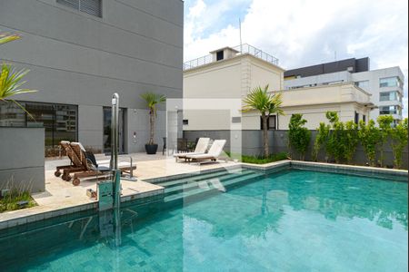 Apartamento para alugar com 25m², 1 quarto e sem vaga Apartamento para alugar com 25m², 1 quarto e sem vagaÁrea comum - Piscina