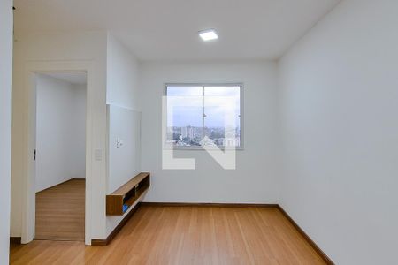 Sala de apartamento para alugar com 2 quartos, 40m² em Jardim Santa Emilia, São Paulo