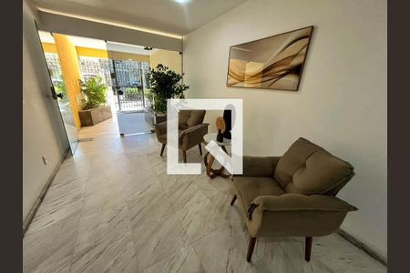 Apartamento à venda com 99m², 2 quartos e 1 vagaPortaria