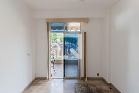 Apartamento à venda com 99m², 2 quartos e 1 vagaQuarto