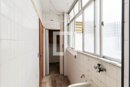 Apartamento à venda com 99m², 2 quartos e 1 vagaÁrea de Serviço