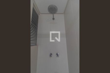 Apartamento para alugar com 33m², 1 quarto e sem vaga Apartamento para alugar com 33m², 1 quarto e sem vagaBanheiro da Suíte