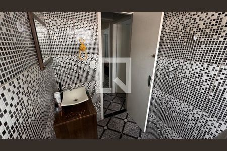 Apartamento à venda com 74m², 3 quartos e 1 vaga Apartamento à venda com 74m², 3 quartos e 1 vagaBanheiro