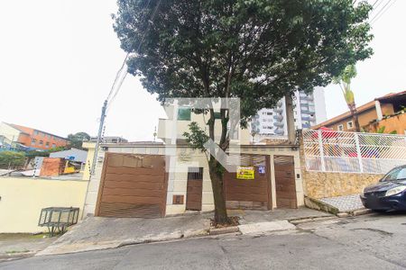 Apartamento para alugar com 44m², 2 quartos e 1 vagaFachada + Plaquinha