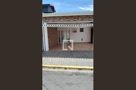 Casa à venda com 266m², 3 quartos e 2 vagasQuintal