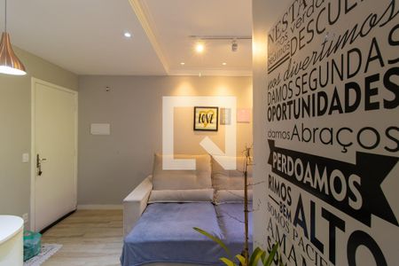 Sala de apartamento para alugar com 2 quartos, 47m² em Jardim Central, Cotia
