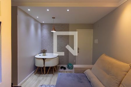 Sala de apartamento para alugar com 2 quartos, 47m² em Jardim Central, Cotia