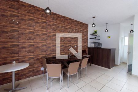 Apartamento para alugar com 47m², 2 quartos e 1 vaga Apartamento para alugar com 47m², 2 quartos e 1 vagaÁrea comum - Salão de festas