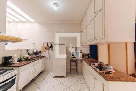 Casa à venda com 600m², 4 quartos e 8 vagasCozinha