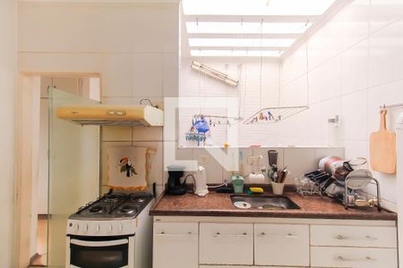 Casa à venda com 600m², 4 quartos e 8 vagasCozinha