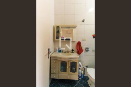 Casa à venda com 600m², 4 quartos e 8 vagasBanheiro