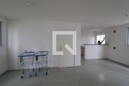 Apartamento para alugar com 46m², 2 quartos e sem vagaÁrea comum - Salão de festas