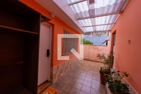 Casa à venda com 300m², 2 quartos e 3 vagas Casa à venda com 300m², 2 quartos e 3 vagasÁrea comum