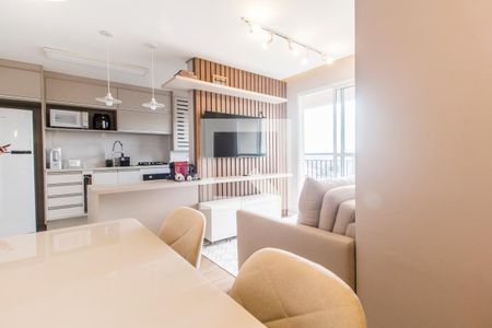Sala de TV de apartamento para alugar com 2 quartos, 60m² em Jardim das Belezas, Carapicuíba