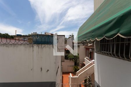 Apartamento para alugar com 90m², 2 quartos e 1 vagaÁrea de Serviço Vista