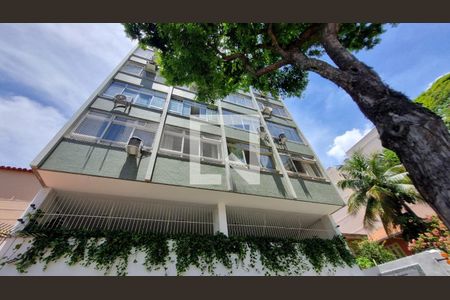 Apartamento para alugar com 90m², 2 quartos e 1 vagaFachada