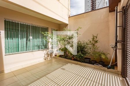Casa à venda com 205m², 3 quartos e 2 vagasGaragem
