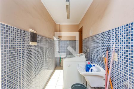 Casa à venda com 205m², 3 quartos e 2 vagasÁrea de Serviço 2