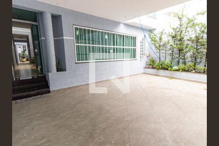 Casa à venda com 132m², 6 quartos e 2 vagas Casa à venda com 132m², 6 quartos e 2 vagasGaragem