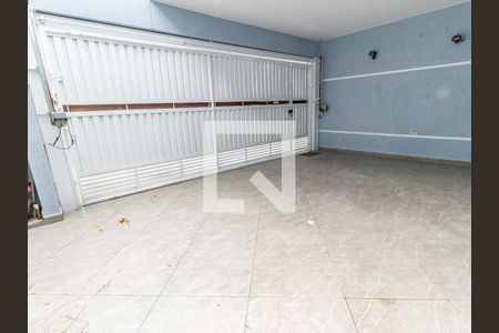 Casa à venda com 132m², 6 quartos e 2 vagas Casa à venda com 132m², 6 quartos e 2 vagasGaragem