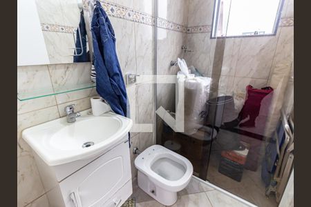 Casa à venda com 132m², 6 quartos e 2 vagas Casa à venda com 132m², 6 quartos e 2 vagasBanheiro de Serviço