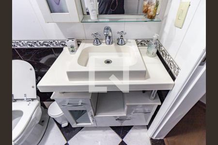 Casa à venda com 132m², 6 quartos e 2 vagas Casa à venda com 132m², 6 quartos e 2 vagasBanheiro da Suíte 1