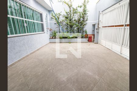 Casa à venda com 132m², 6 quartos e 2 vagas Casa à venda com 132m², 6 quartos e 2 vagasGaragem