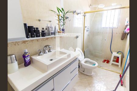 Casa à venda com 132m², 6 quartos e 2 vagas Casa à venda com 132m², 6 quartos e 2 vagasBanheiro da Suíte 2