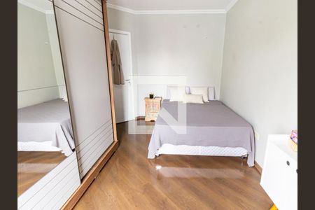 Casa à venda com 132m², 6 quartos e 2 vagas Casa à venda com 132m², 6 quartos e 2 vagasQuarto 1