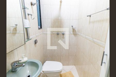 Casa à venda com 132m², 6 quartos e 2 vagas Casa à venda com 132m², 6 quartos e 2 vagasLavabo