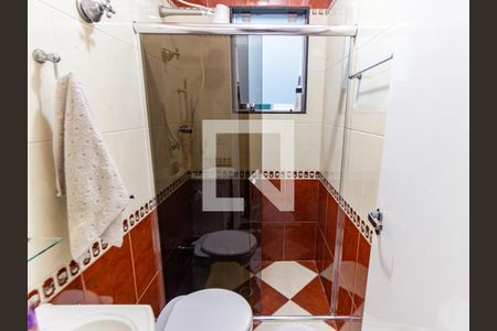 Casa à venda com 132m², 6 quartos e 2 vagas Casa à venda com 132m², 6 quartos e 2 vagasBanheiro da Churrasqueira