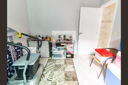 Casa à venda com 132m², 6 quartos e 2 vagas Casa à venda com 132m², 6 quartos e 2 vagasQuarto de Serviço