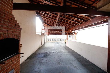 Casa para alugar com 150m², 2 quartos e 3 vagas Casa para alugar com 150m², 2 quartos e 3 vagasTerraço