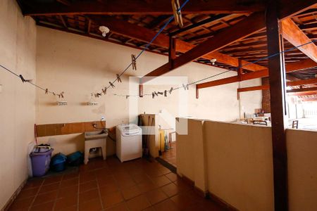 Casa para alugar com 150m², 2 quartos e 3 vagas Casa para alugar com 150m², 2 quartos e 3 vagasÁrea de Serviço