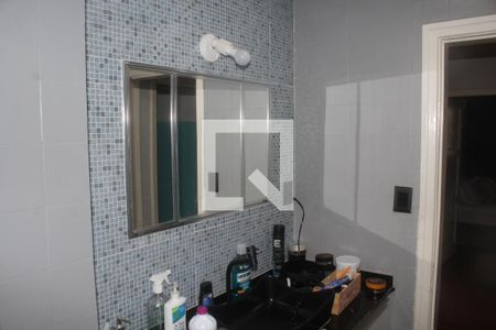 Casa à venda com 190m², 3 quartos e 2 vagasBanheiro