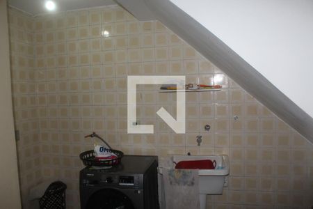 Casa à venda com 190m², 3 quartos e 2 vagasÁrea de Serviço