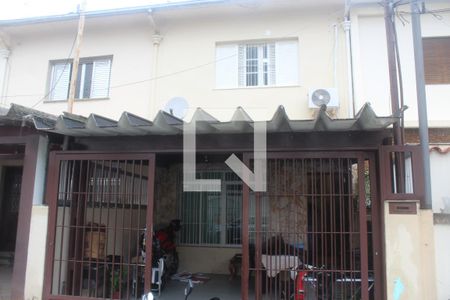 Casa à venda com 190m², 3 quartos e 2 vagasFachada