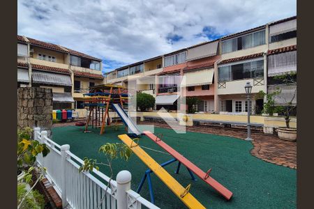 Casa de condomínio à venda com 150m², 3 quartos e 2 vagasárea comum