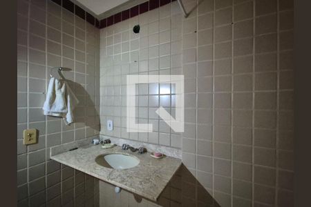 Casa de condomínio à venda com 150m², 3 quartos e 2 vagasBanheiro sosial