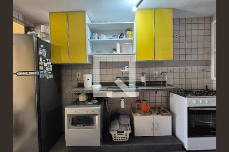 Casa de condomínio à venda com 150m², 3 quartos e 2 vagasCozinha