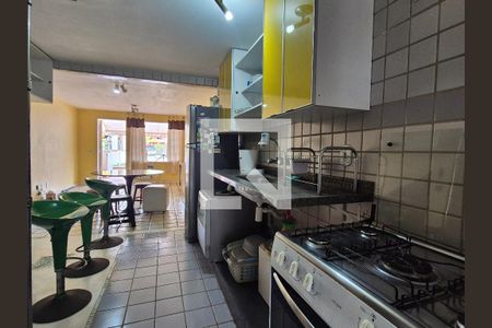 Casa de condomínio à venda com 150m², 3 quartos e 2 vagasCozinha