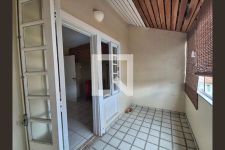 Casa de condomínio à venda com 150m², 3 quartos e 2 vagasVaranda do quarto 2