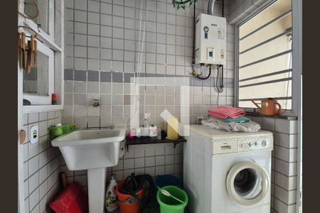 Casa de condomínio à venda com 150m², 3 quartos e 2 vagasÁrea de serviço