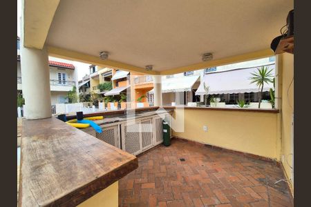 Casa de condomínio à venda com 150m², 3 quartos e 2 vagasárea comum