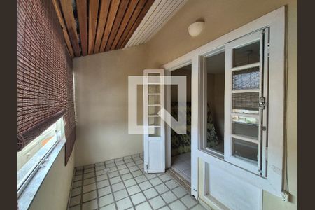 Casa de condomínio à venda com 150m², 3 quartos e 2 vagasVaranda do quarto 2