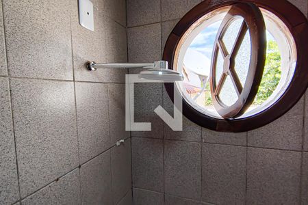 Casa à venda com 300m², 3 quartos e 4 vagasBanheiro de Serviço