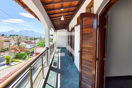 Casa à venda com 300m², 3 quartos e 4 vagasquarto 1 suite master varanda