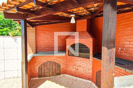 Casa à venda com 300m², 3 quartos e 4 vagaschurrasqueira