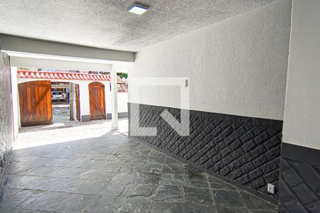 Casa à venda com 300m², 3 quartos e 4 vagasgaragem